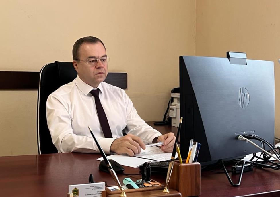 Аппарат пензенского бизнес-омбудсмена провел круглый стол по вопросам предпринимательства Аппарат пензенского бизнес-омбудсмена провел круглый стол по вопросам предпринимательства