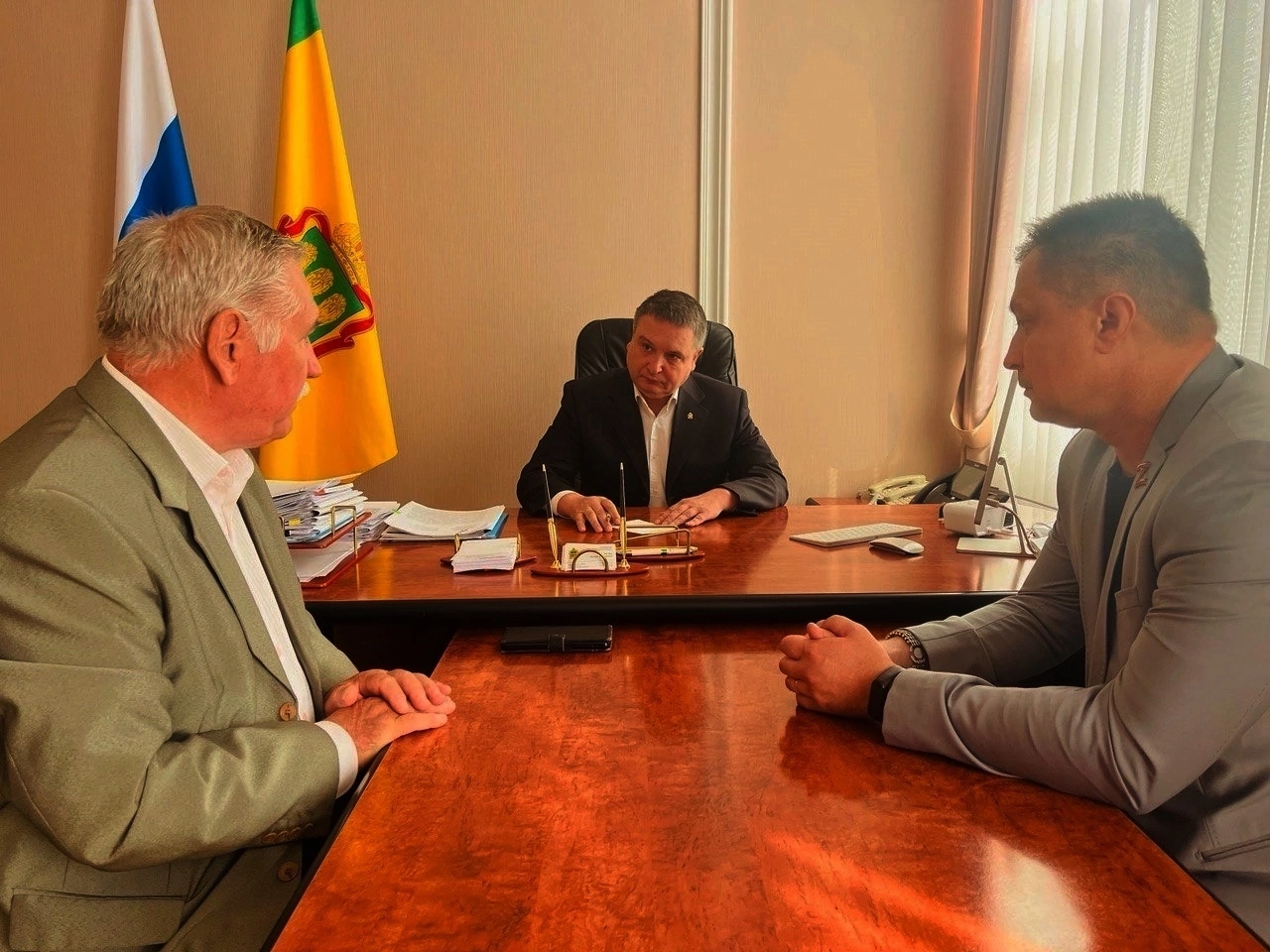 В аппарате Уполномоченного по защите прав предпринимателей прошла встреча с руководством отряда содействия полиции «Тигр»