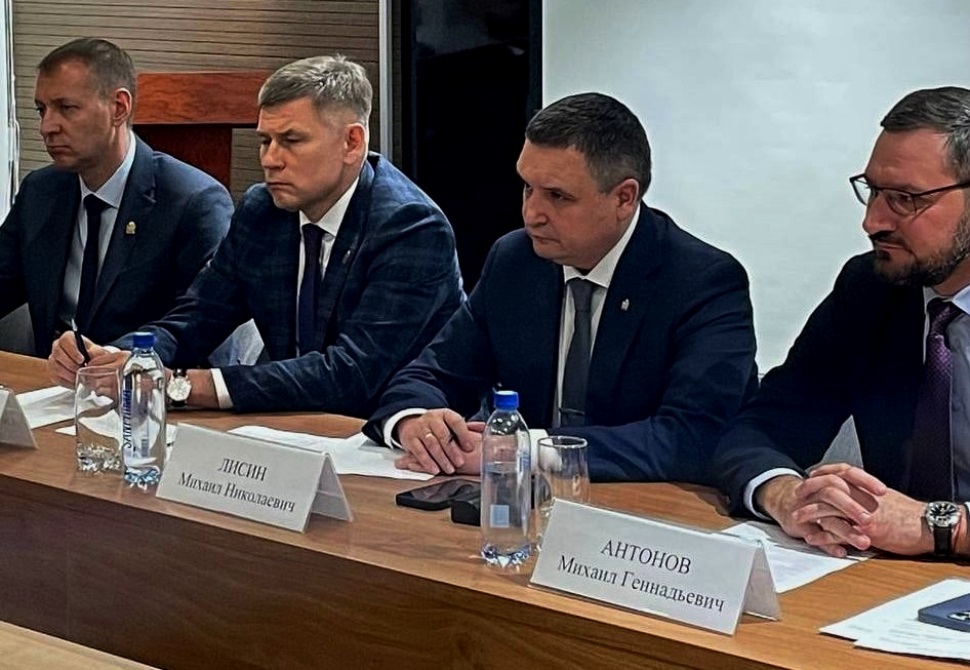 Михаил Лисин принимает участие в бизнес-миссии в Санкт-Петербурге Михаил Лисин принимает участие в бизнес-миссии в Санкт-Петербурге
