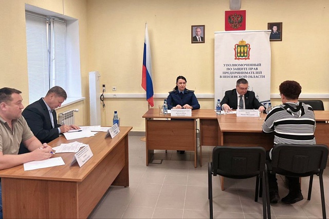 Михаил Лисин посетил Кузнецкий район с рабочим визитом Михаил Лисин посетил Кузнецкий район с рабочим визитом