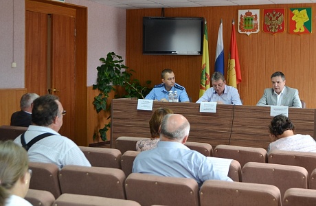 Пензенский бизнес-омбудсмен провел рабочую встречу с предпринимателями Земетчинского района Пензенский бизнес-омбудсмен провел рабочую встречу с предпринимателями Земетчинского района