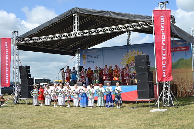 Агротехнологическая выставка "День поля" (14.07.2022)