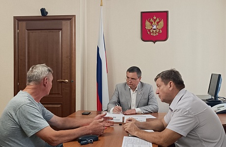 Пензенский бизнес-омбудсмен провел прием предпринимателей в Общественной приемной Президента РФ Пензенский бизнес-омбудсмен провел прием предпринимателей в Общественной приемной Президента РФ