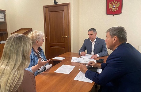 Михаил Лисин провел личный прием предпринимателей Михаил Лисин провел личный прием предпринимателей