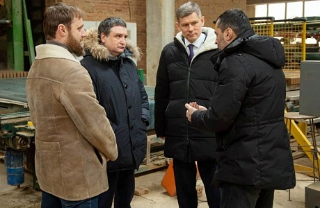 Михаил Лисин и Алексей Костин ознакомились с производством уникального для России кирпича