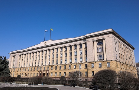 Михаил Лисин помог поддержать бизнес производителю питьевой воды Михаил Лисин помог поддержать бизнес производителю питьевой воды